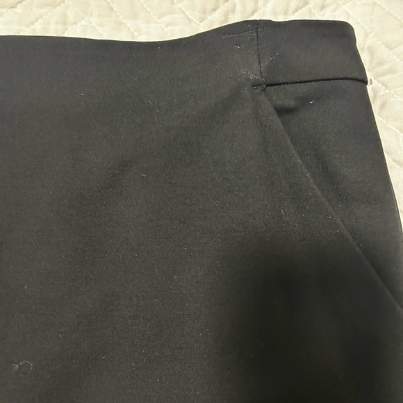 Pencil black skirt, pockets, size 10, split in the back, never worn - Picture 6 of 6